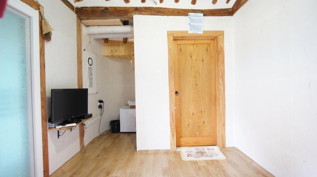 1928 Suimmaru Hanok Guesthouse Jeonju Zimmer foto
